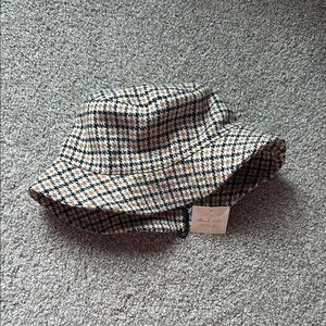 Houndstooth Bucket Hat